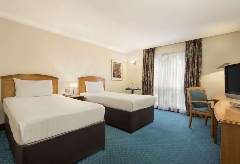 اتاق استاندارد, Ramada By Wyndham Birmingham Solihull