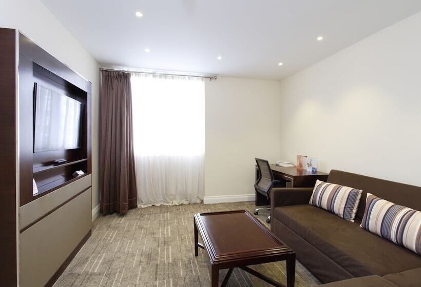 Sviitti, Ramada By Wyndham Birmingham Solihull