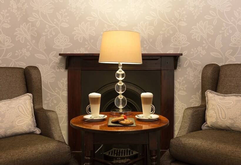 سوییت جونیور, Best Western Red Lion