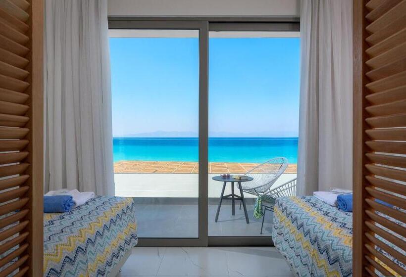 اتاق خانوادگی با چشم‌انداز دریا, Avra Beach Resort   All Inclusive
