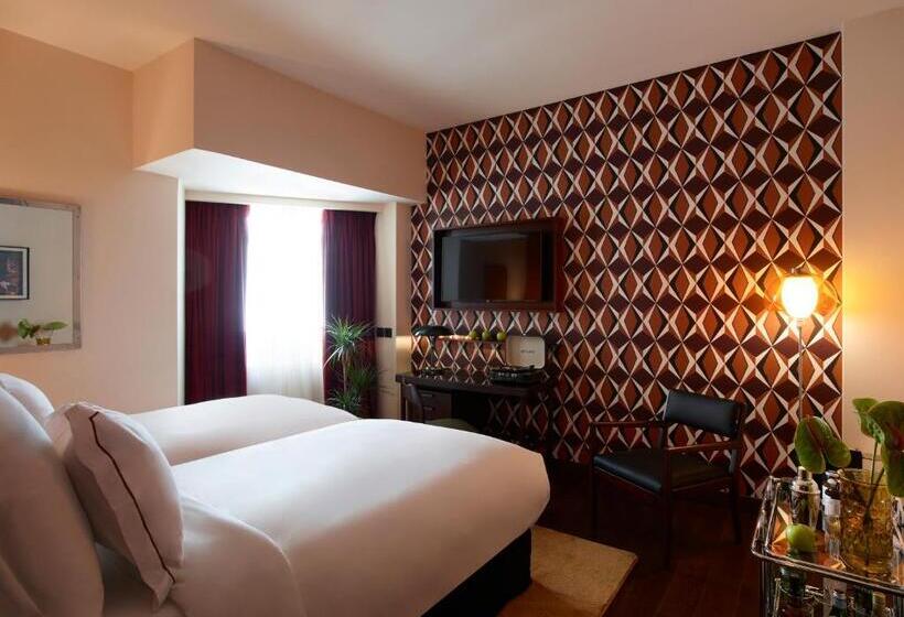 Quarto Clássica Cama King, Brown Acropol, A Member Of Brown Hotels