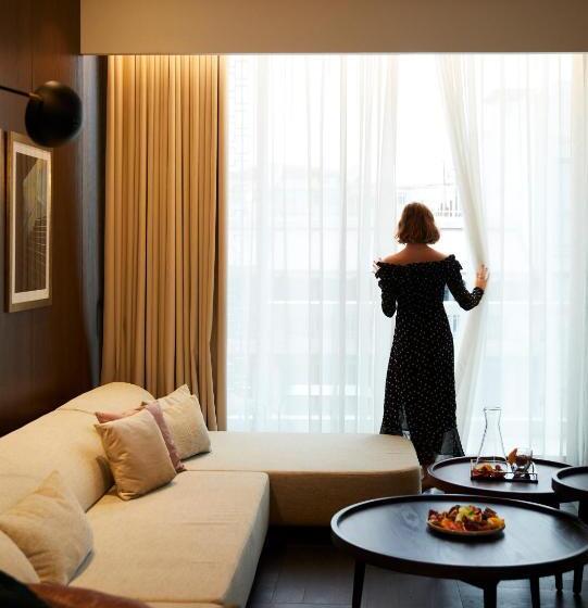 سوئیت پرزیدنت, Brown Acropol, a Member of Brown Hotels