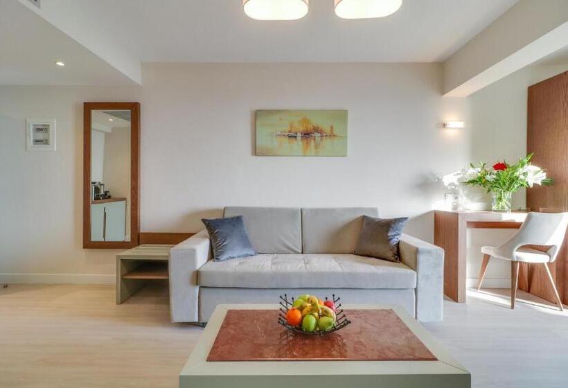 سوئیت اجرایی با چشم‌انداز دریا, Palace Hotel Glyfada