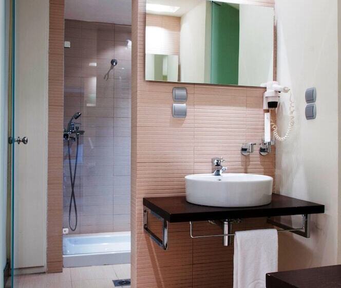 سوییت جونیور, Capsis Hotel Thessaloniki