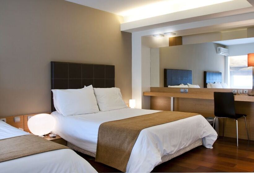 سوییت جونیور, Capsis Hotel Thessaloniki