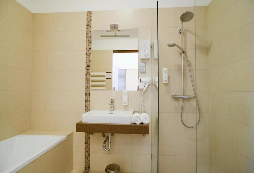 اتاق استاندارد, Duna Wellness