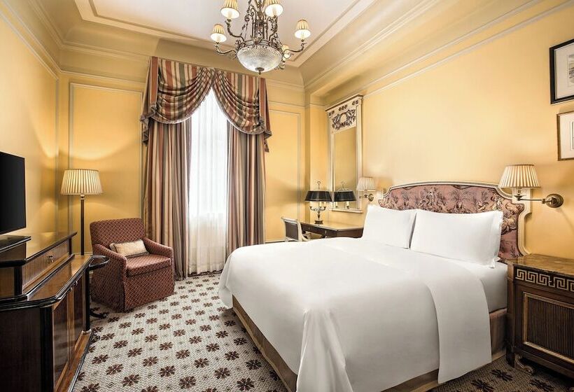 Classic Room Double Bed, Grande Bretagne, A Luxury Collection , Athens