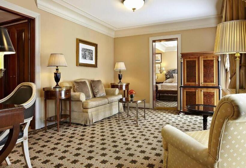带双人大床的行政管理套房, Grande Bretagne, A Luxury Collection Hotel, Athens