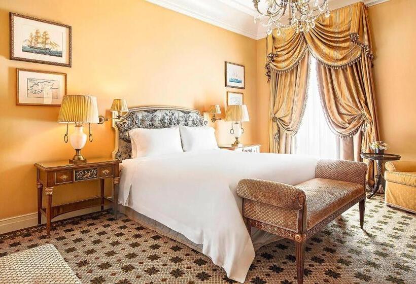 带双人大床的行政管理套房, Grande Bretagne, A Luxury Collection Hotel, Athens