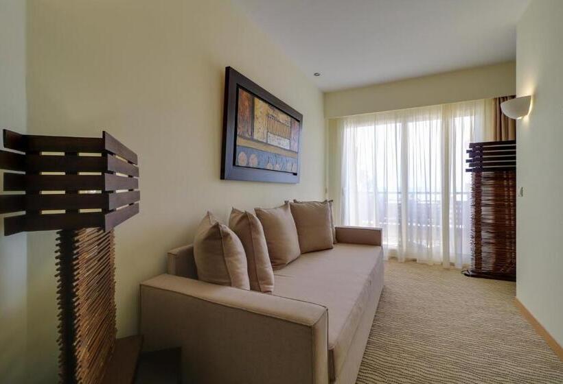 سوییت, Olympian Bay Grand Resort