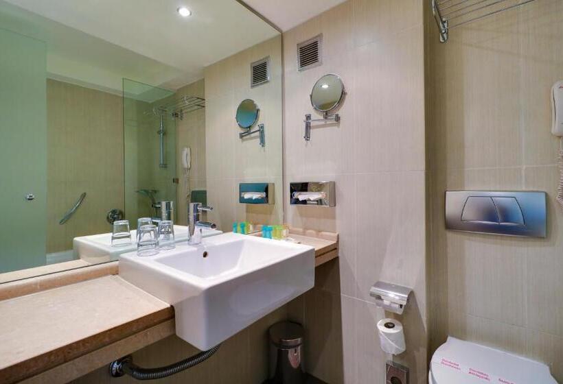 اتاق استاندارد با چشم‌انداز دریا, Olympian Bay Grand Resort