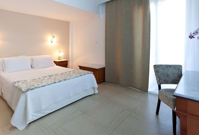 اتاق استاندارد سه نفره, Olympic Village Hotel & Spa
