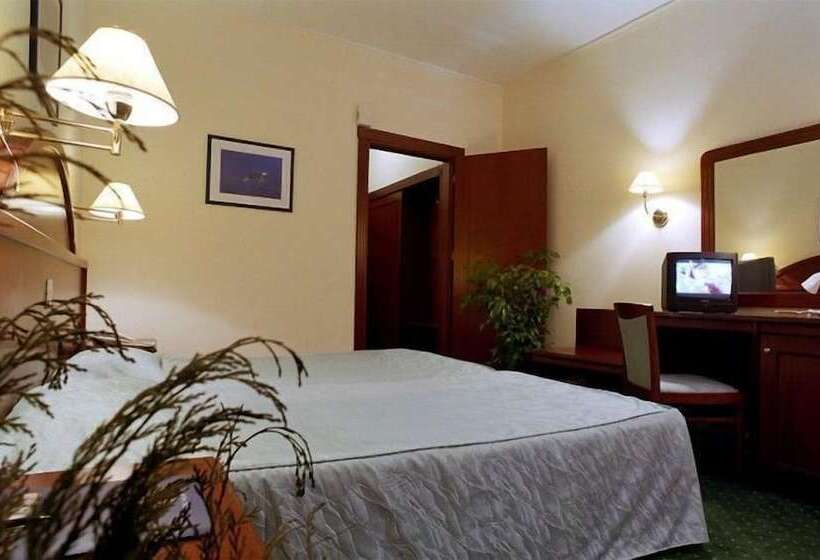اتاق استاندارد یک نفره, Philippion