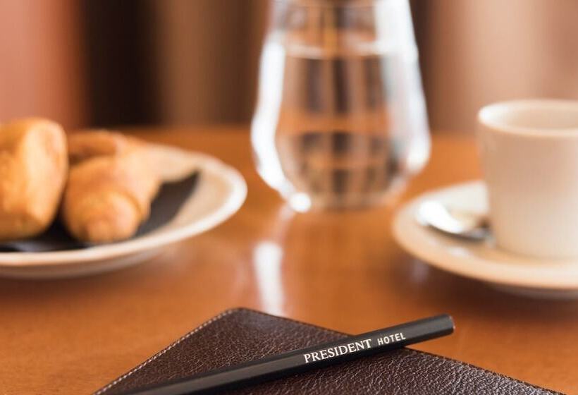 اتاق استاندارد سه نفره, President Hotel Athens