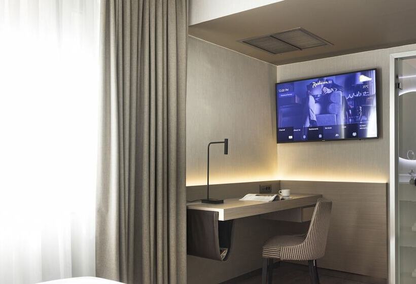 اتاق استاندارد, Radisson Blu Park Hotel Athens