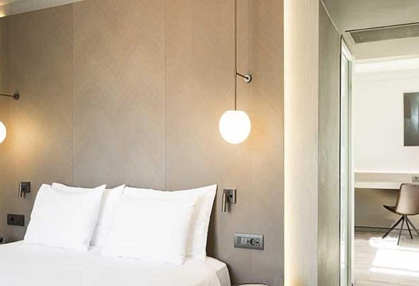 Chambre Familiale, Radisson Blu Park , Athens