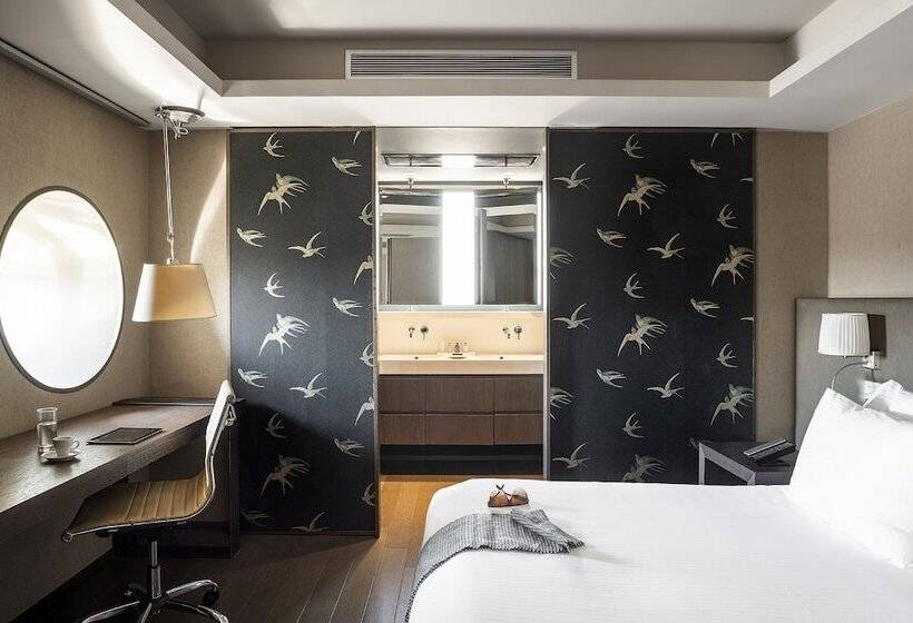 سوئیت با چشم‌انداز, Radisson Blu Park Hotel Athens