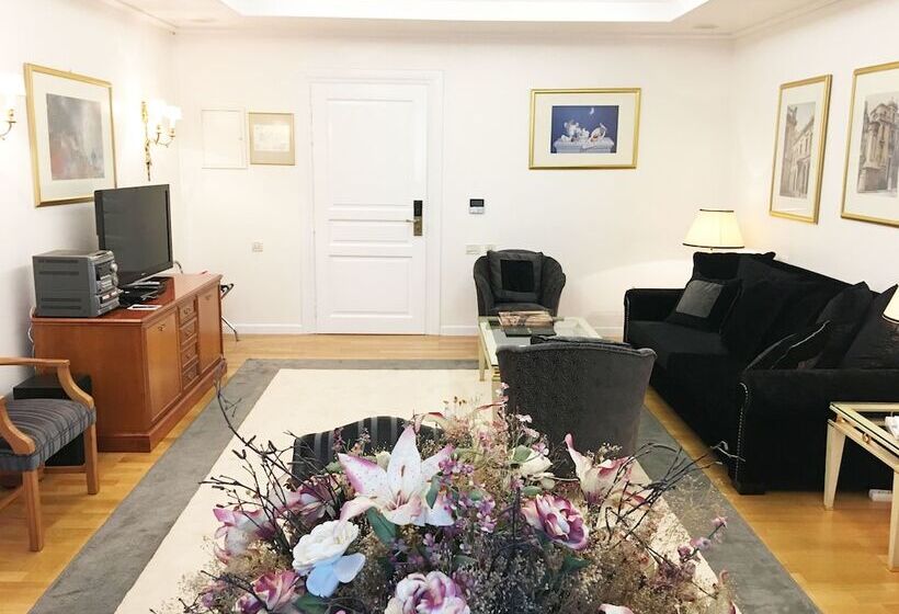 Suite Executive, Theoxenia Palace