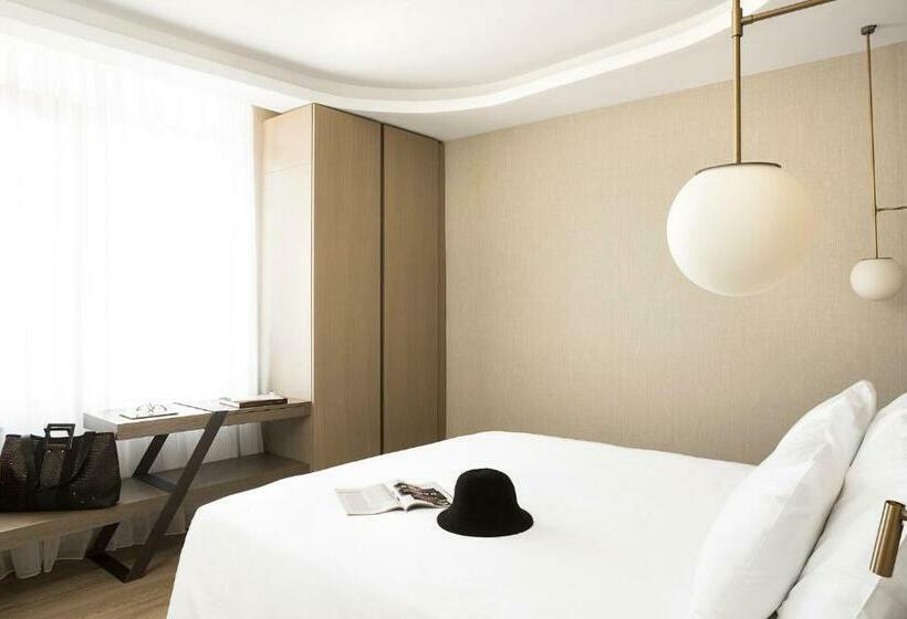 Quarto Familiar, Radisson Blu Park , Athens