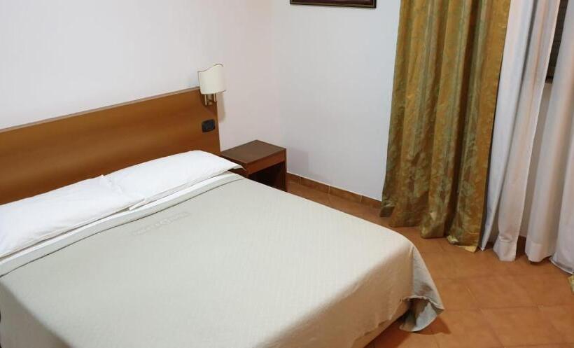 اتاق اکونومی, Grand Hotel Pavone