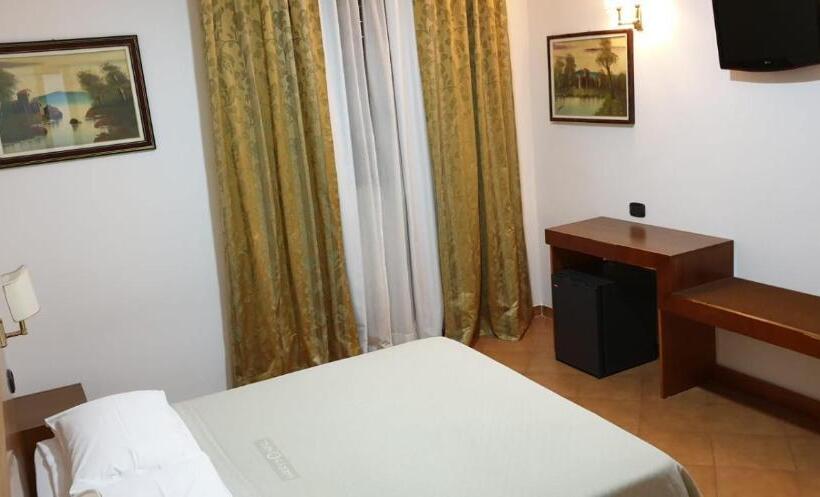 اتاق اکونومی, Grand Hotel Pavone