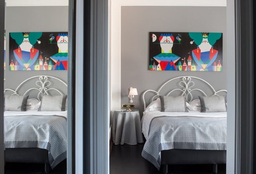 سوییت لوکس, Art Hotel Orologio