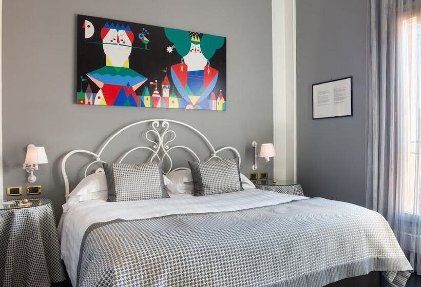 سوییت لوکس, Art Hotel Orologio