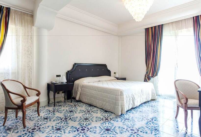 Quarto deluxe, Aurelia