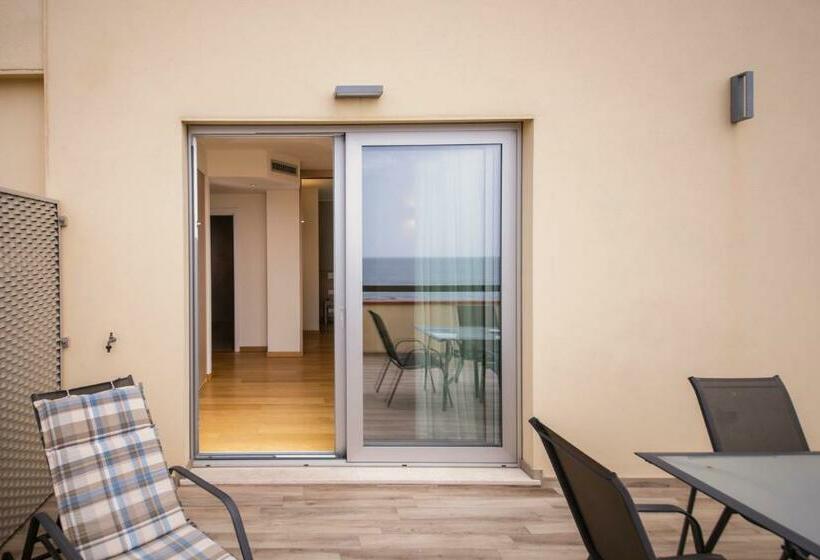 Suite con Terraza, Calabona