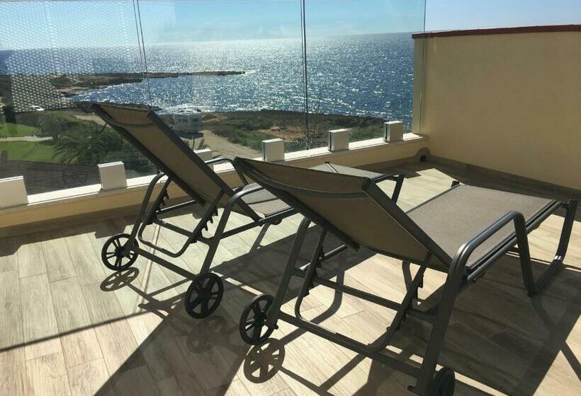 Suite con Terraza, Calabona