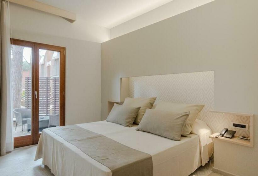 سوییت جونیور لوکس, Corte Rosada