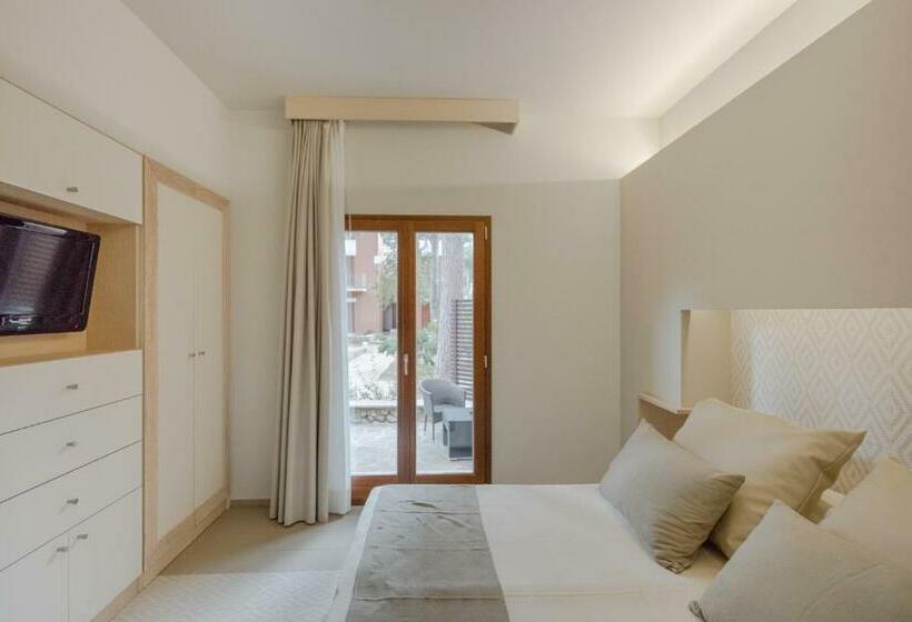 سوییت جونیور لوکس, Corte Rosada