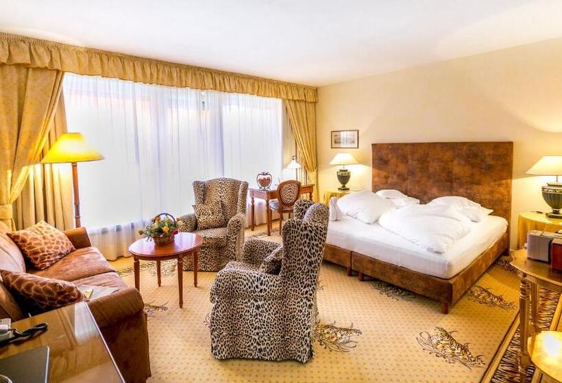 اتاق لوکس, Dominik Alpine City Wellness Hotel   Adults Only