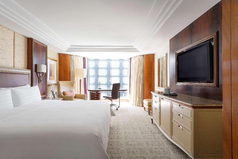 اتاق لوکس با تخت بزرگ, Kowloon Shangrila, Hong Kong