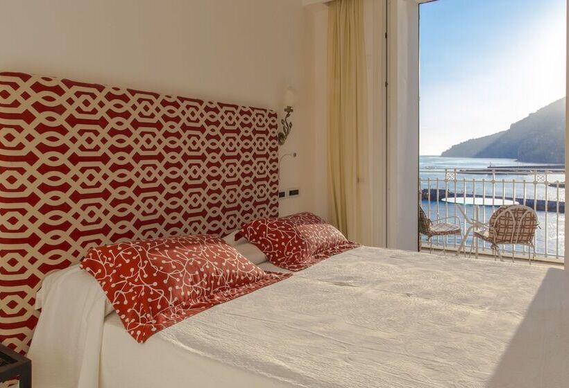 اتاق لوکس, Marina Riviera