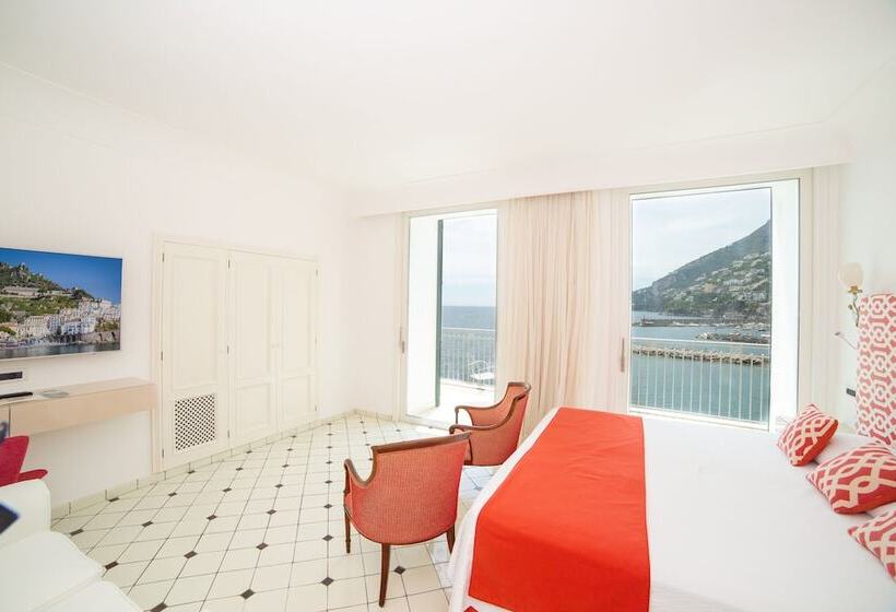 سوییت جونیور, Marina Riviera