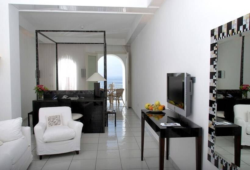 سوییت, Marina Riviera