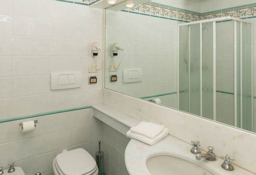 اتاق سوپریور, Mercure Civitavecchia Sunbay Park