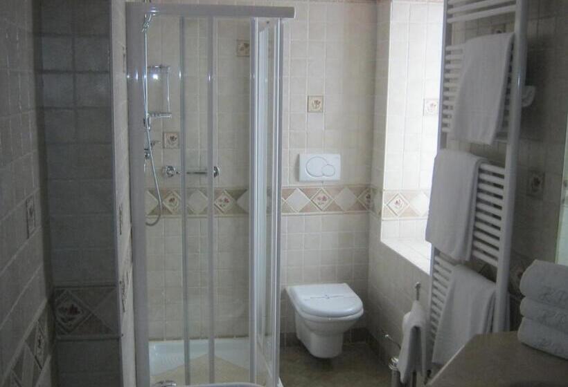اتاق استاندارد سه نفره, Paradiso