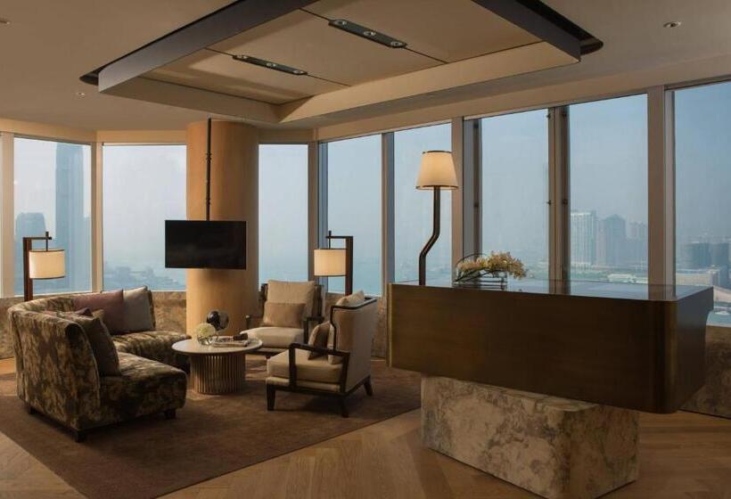 Habitación Club con Vistas, Renaissance Hong Kong Harbour View