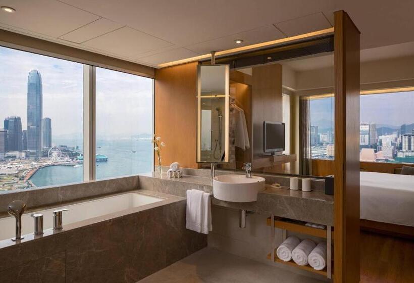 Superior suite with view, Renaissance Hong Kong Harbour View