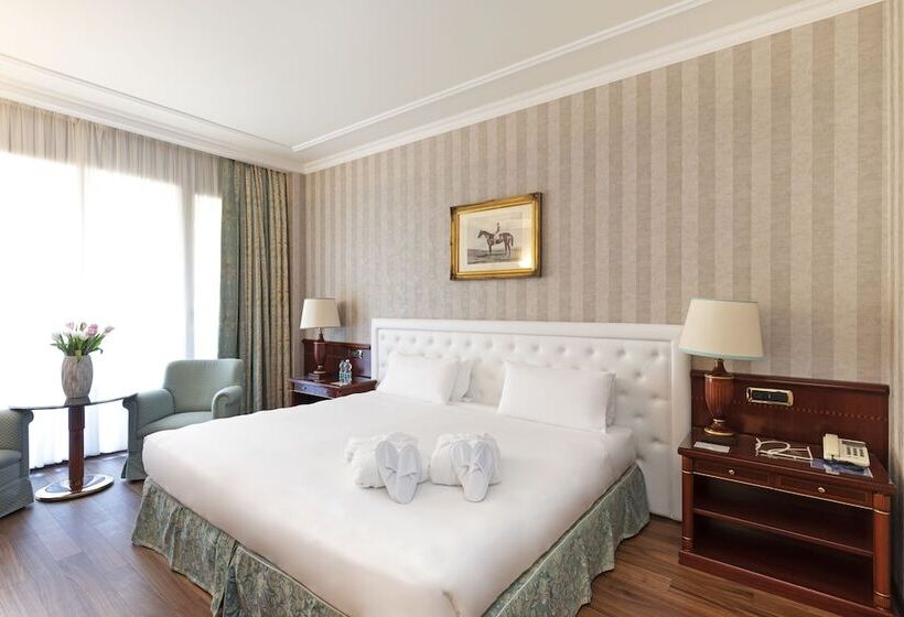 اتاق لوکس, Royal Hotel Carlton