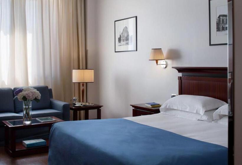 سوییت جونیور, Starhotels Excelsior