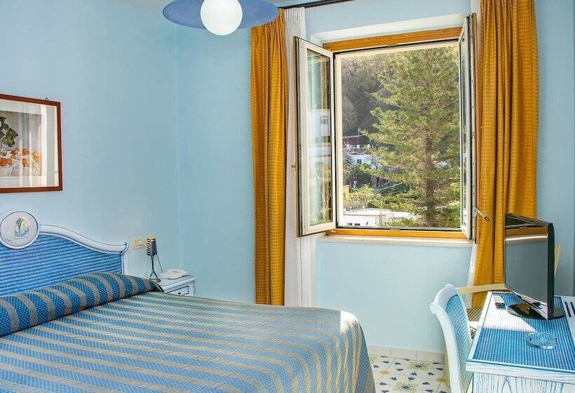 اتاق استاندارد سه نفره, Gran Paradiso