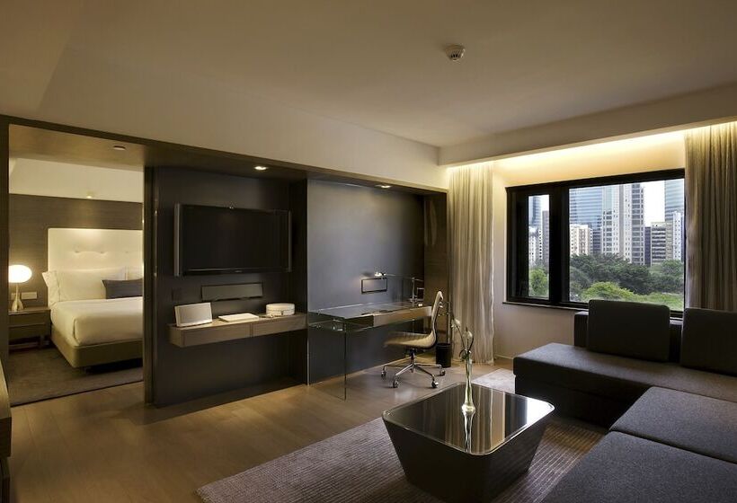 Suite, The Mira Hong Kong