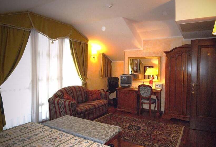 اتاق استاندارد سه نفره, Villa Felcaro   Relais, Lodge & Restaurant