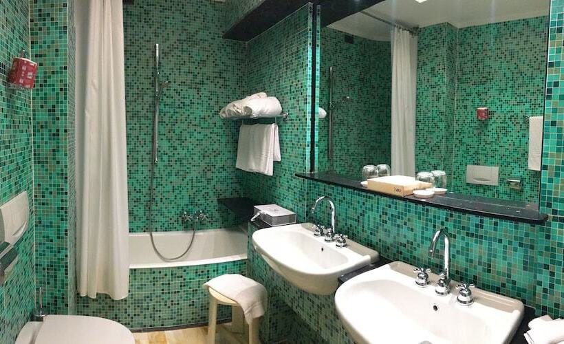 اتاق استاندارد با چشم‌انداز دریا, Villa Las Tronas Hotel & Spa