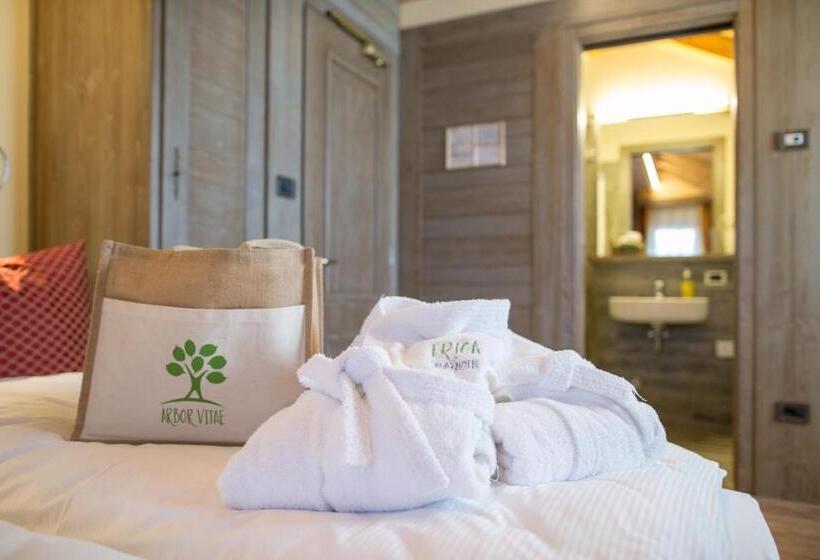 اتاق لوکس سه تخته, Relax Hotel Erica