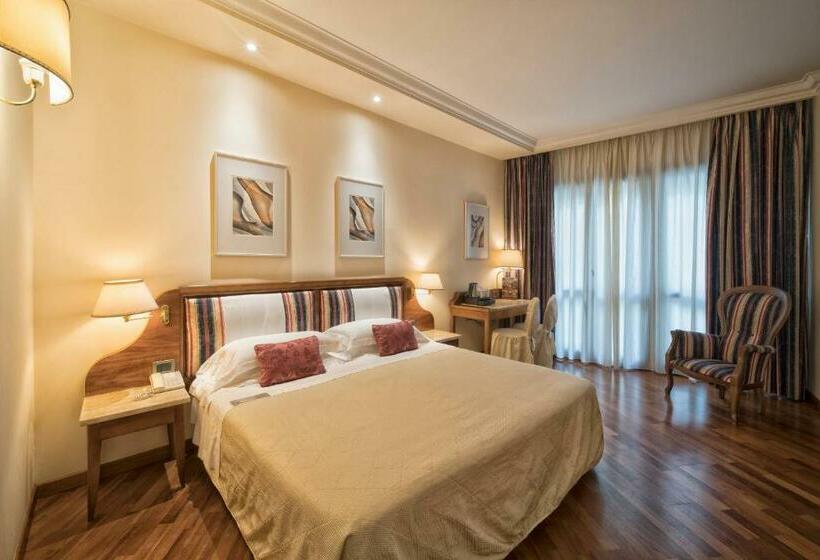 غرفة قياسية ثلاثية, B&b  Firenze Laurus Al Duomo