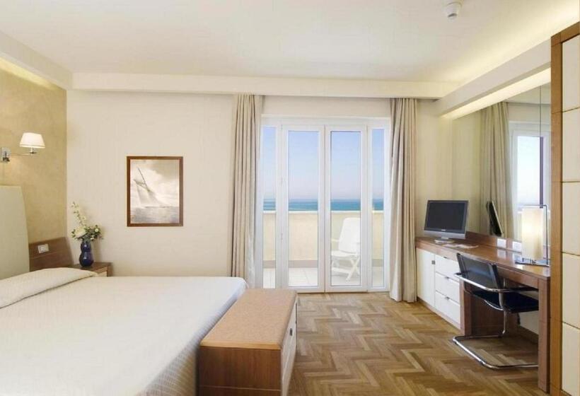 带海景的豪华间, Grand Hotel & Riviera